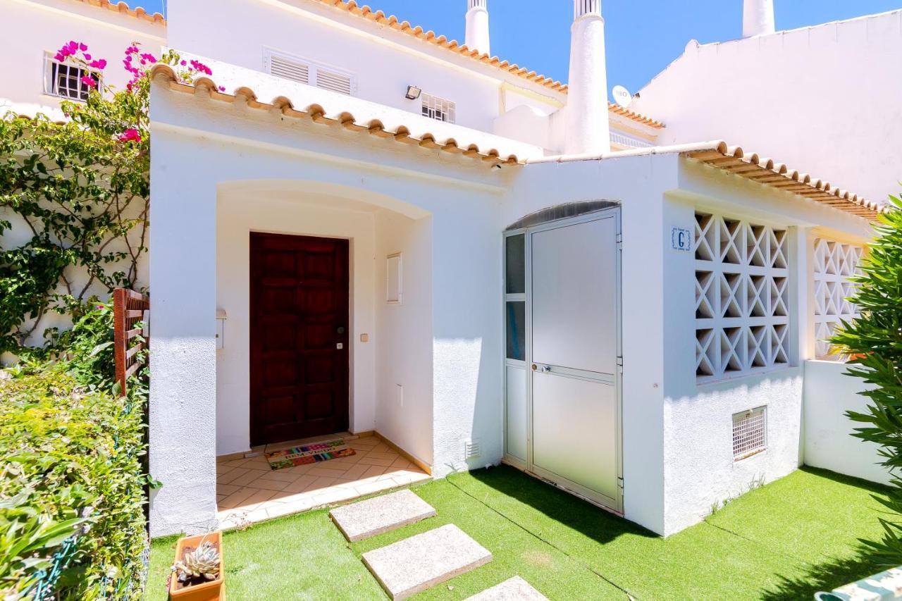 Small Villa 4Pax -Shared Pool @ Homesbyfc Albufeira Bagian luar foto