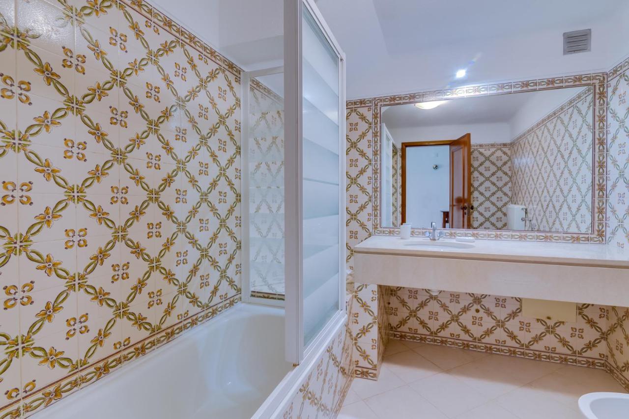 Small Villa 4Pax -Shared Pool @ Homesbyfc Albufeira Bagian luar foto